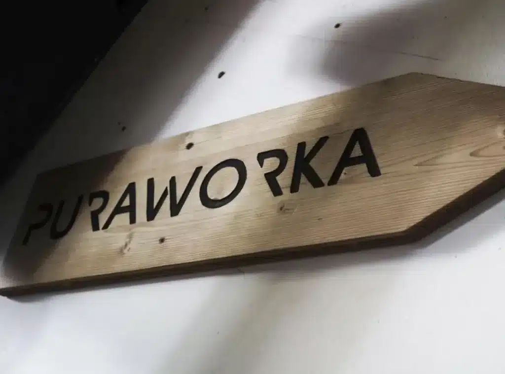 panneau signaletique bois gravure laser