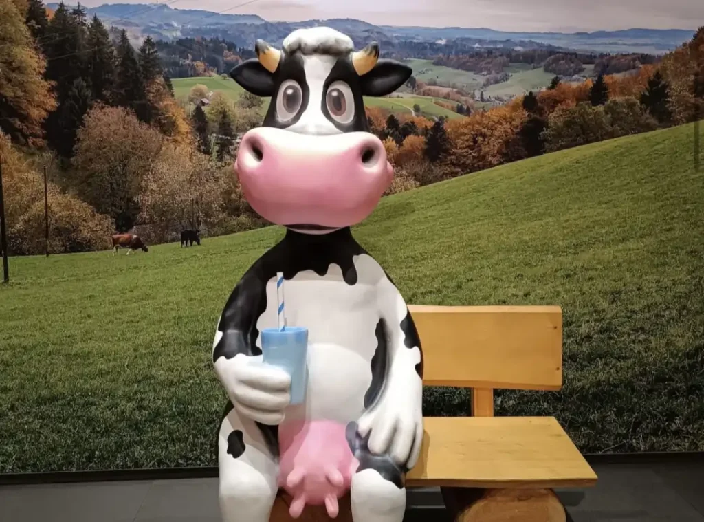 statue vache exterieur bois