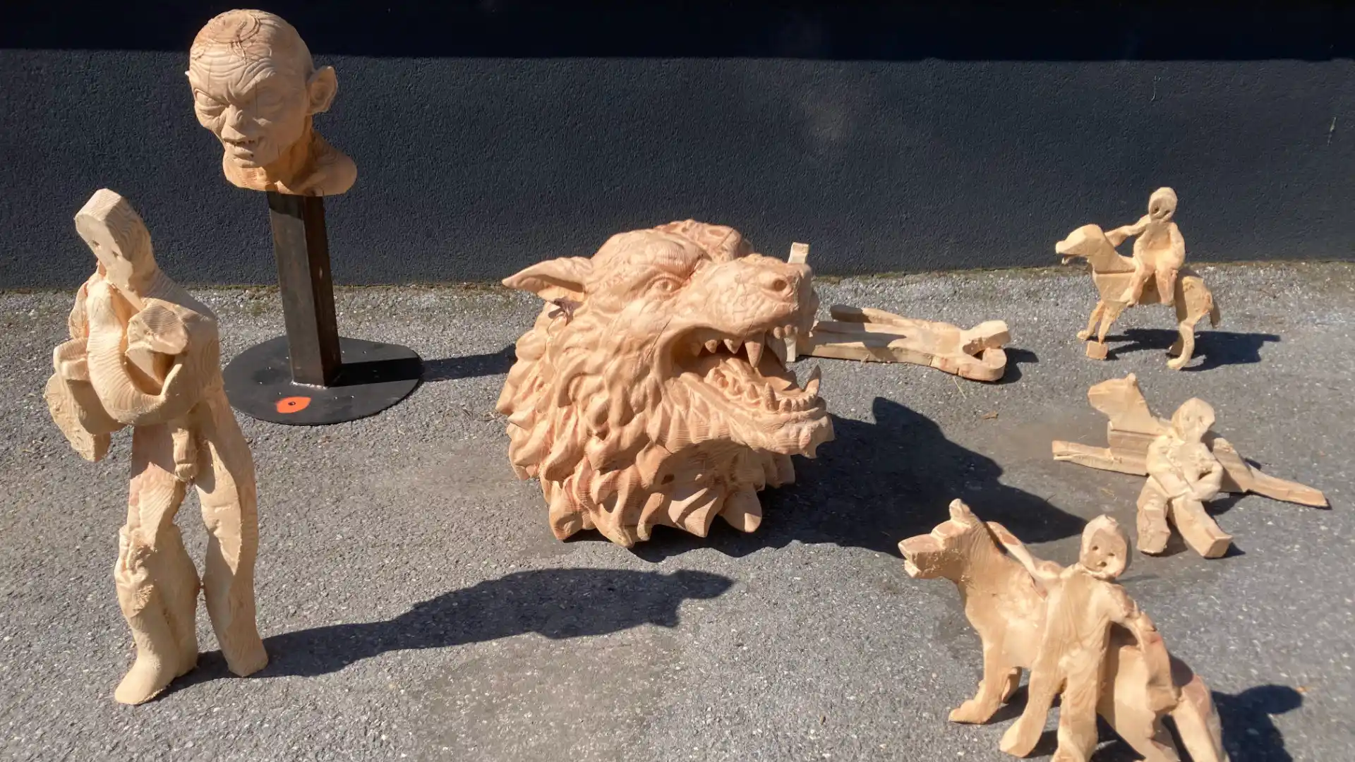 statues en bois personnalisees
